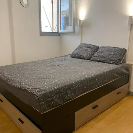 Apartment Bel En Bord De Mer, Acces Direct A La *